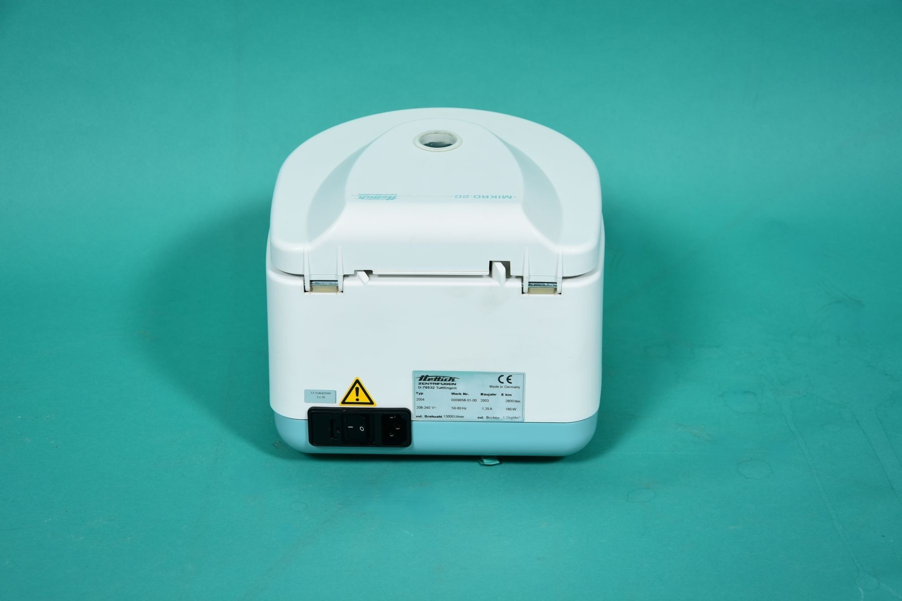 HETTICH Mikro 20, Hämatokritzentrifuge - Rückansicht