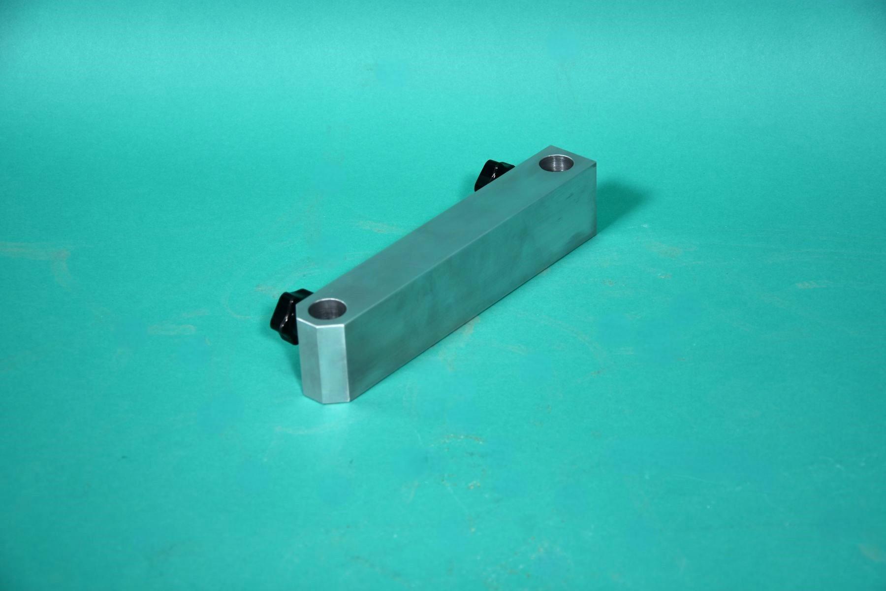 DR.MÜLLER Ausleger für Großtierkreisteil