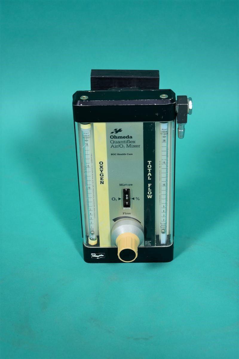Ohmeda Quantiflex: flowmeter for O2 and N2O with