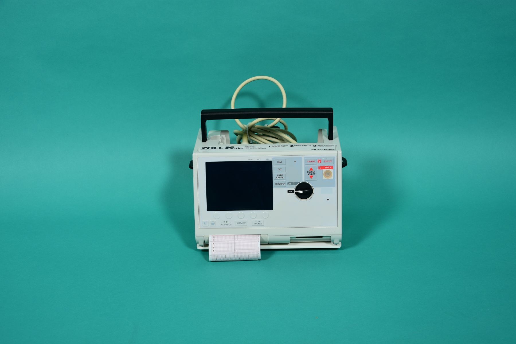 ZOLL M-Series monophasischer Defibrillator - Vorderansicht