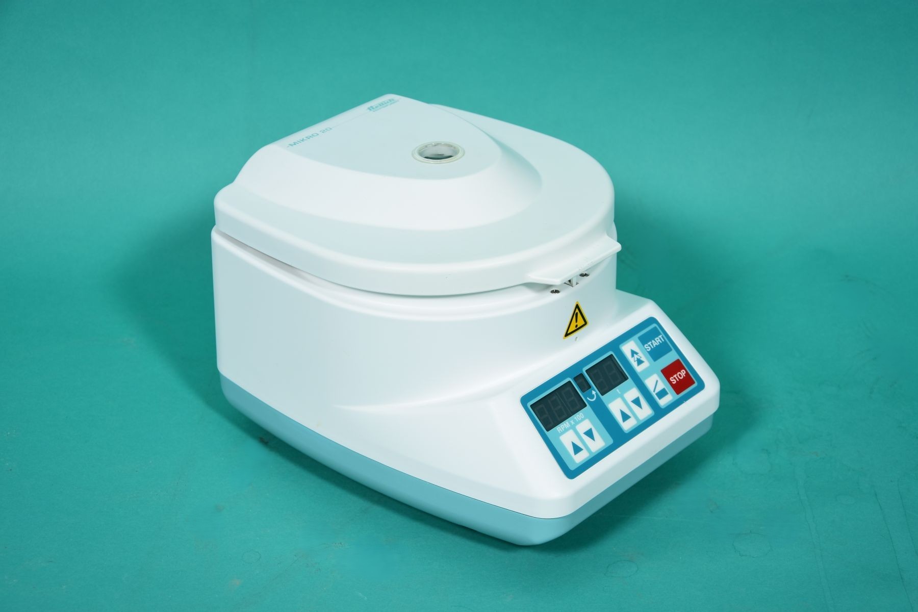 HETTICH Mikro 20, Hämatokritzentrifuge - Seitenansicht