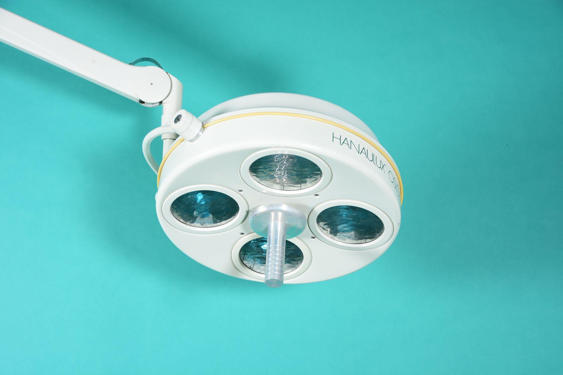 HANAULUX Oslo operating theatre lamp