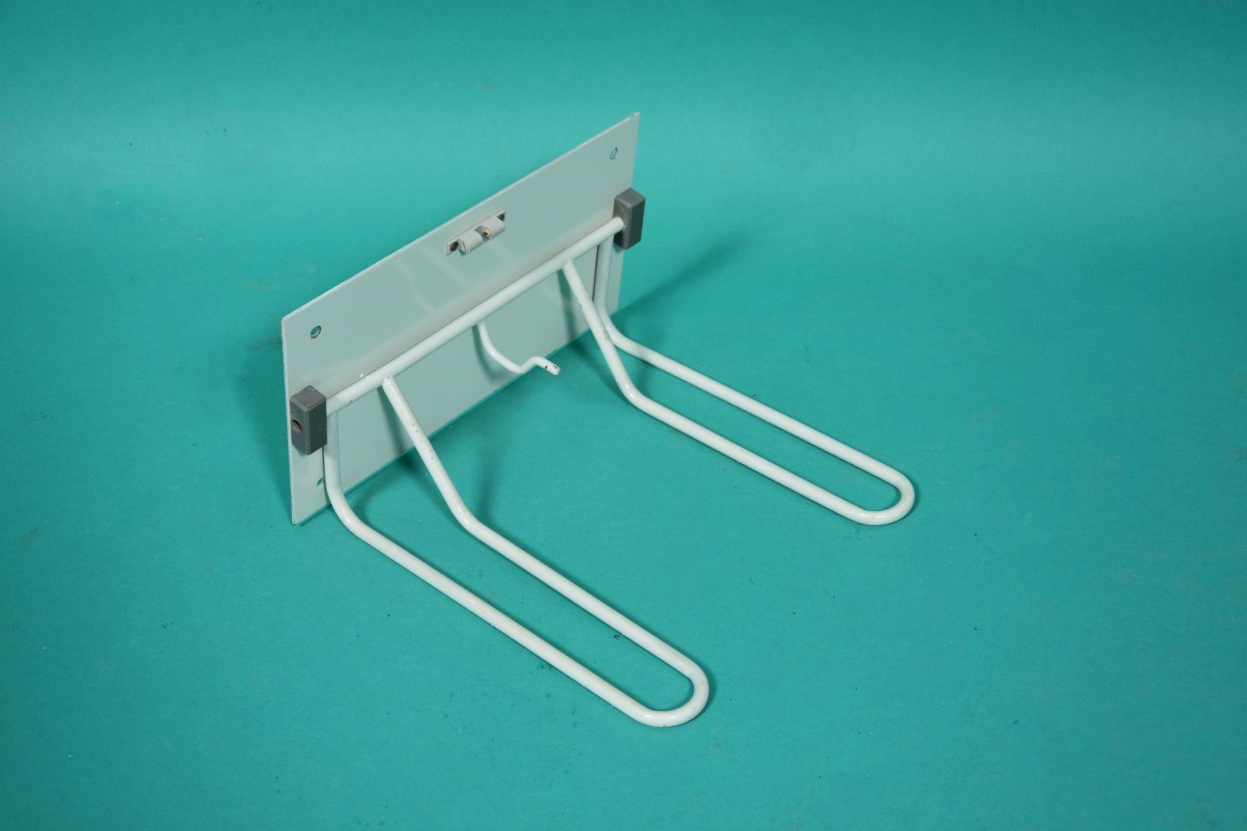 Wall holder for X-ray aprons