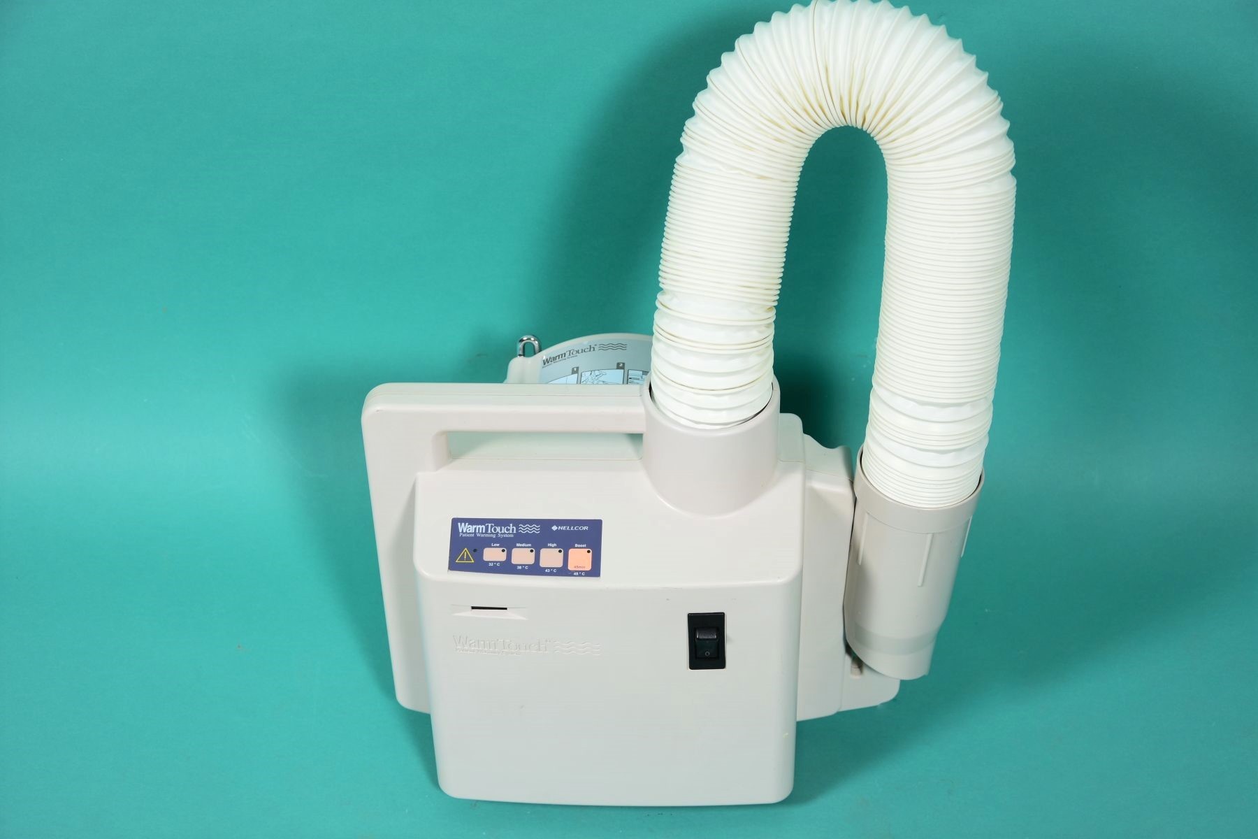 NELLCOR WarmTouch 5900. Patientenwärmesystem, Vorderansicht