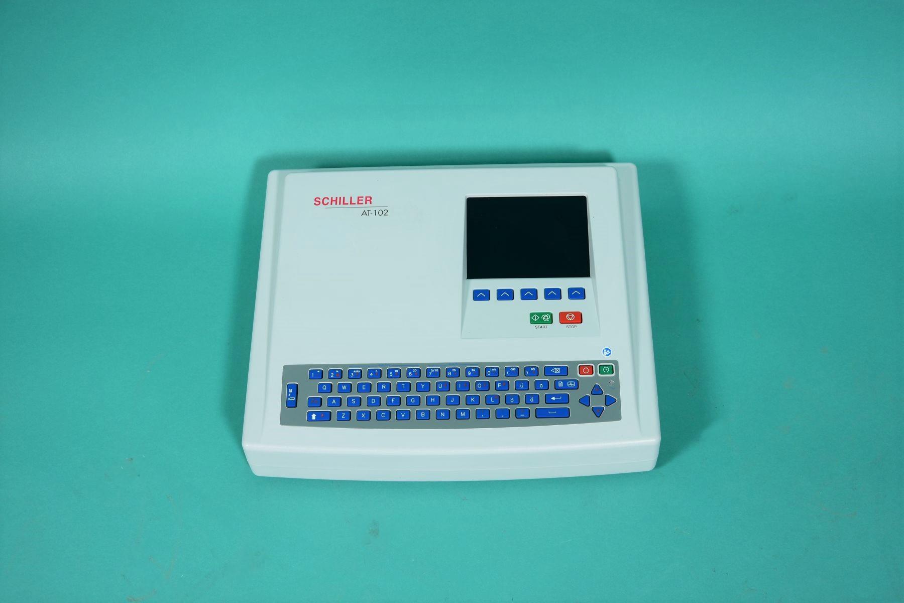 SCHILLER AT-102 6-12 Kanal EKG mit Tastatur -Vorderansicht