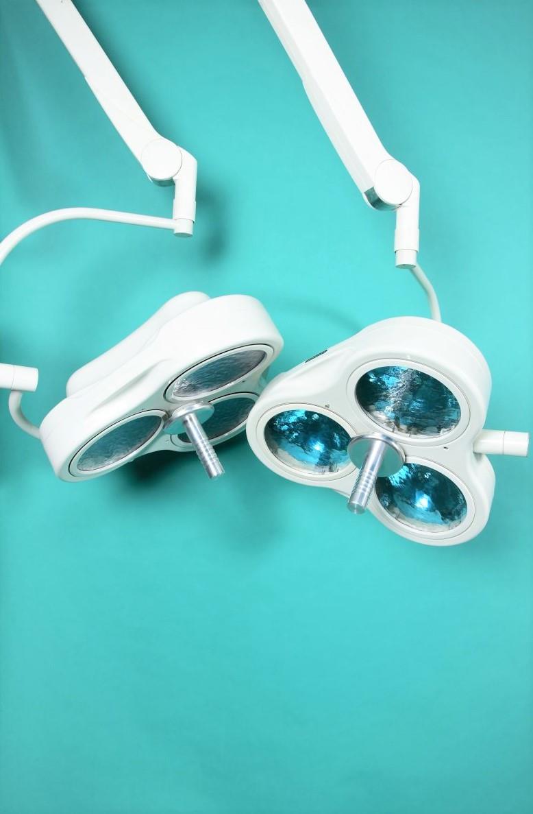 HANAULUX London Duo operating theatre lamp