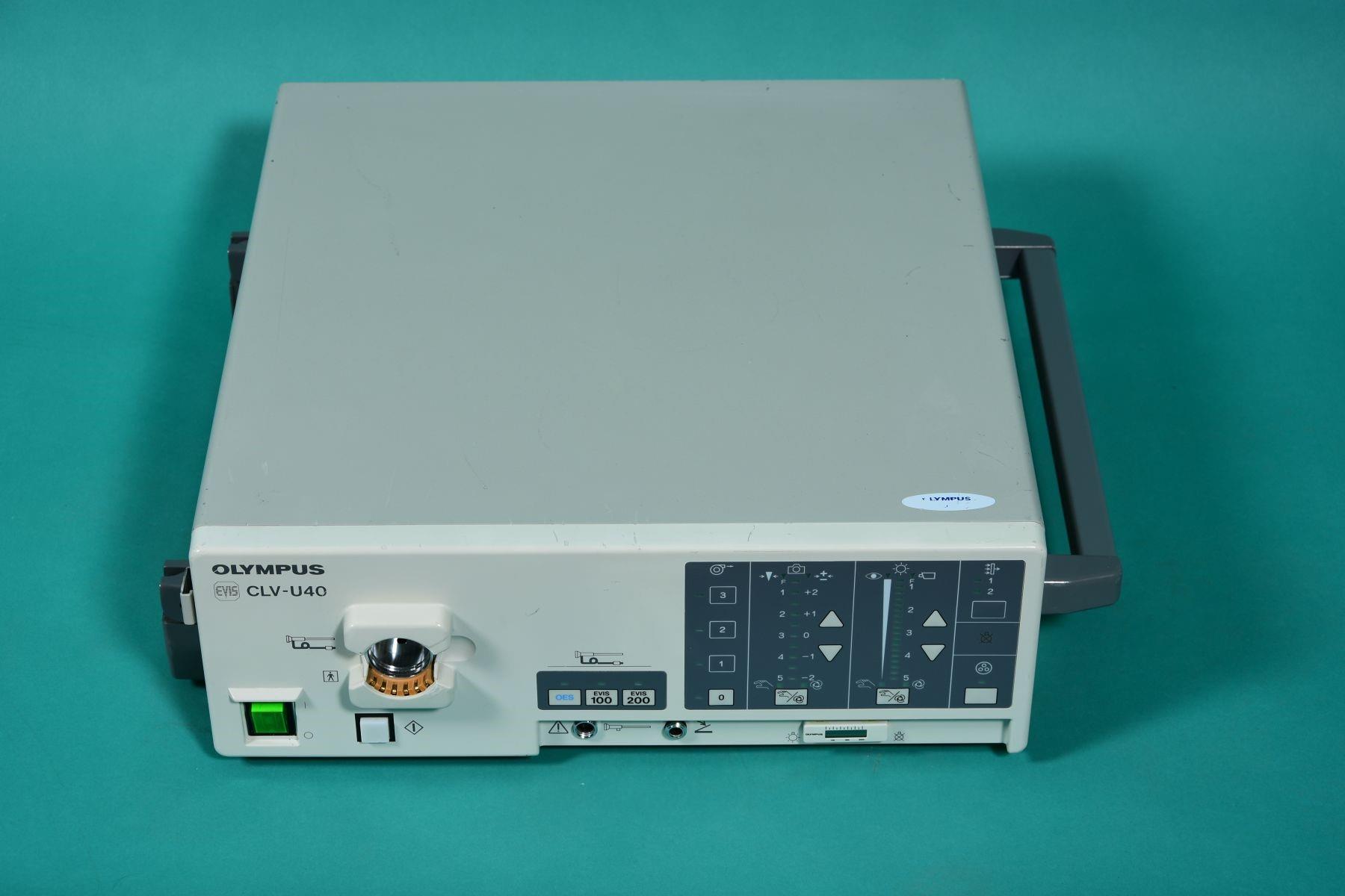 OLYMPUS CLV-U40, Xenon cold light source 300 W,