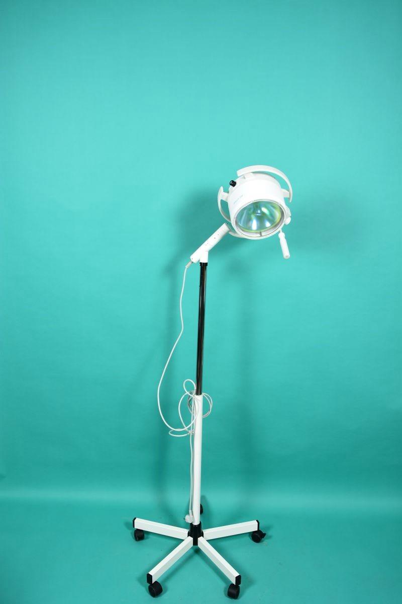 DR. MACH 130F fahrbare Untersuchungsleuchte DR. MACH 130F fahrbare Untersuchungsleuchte