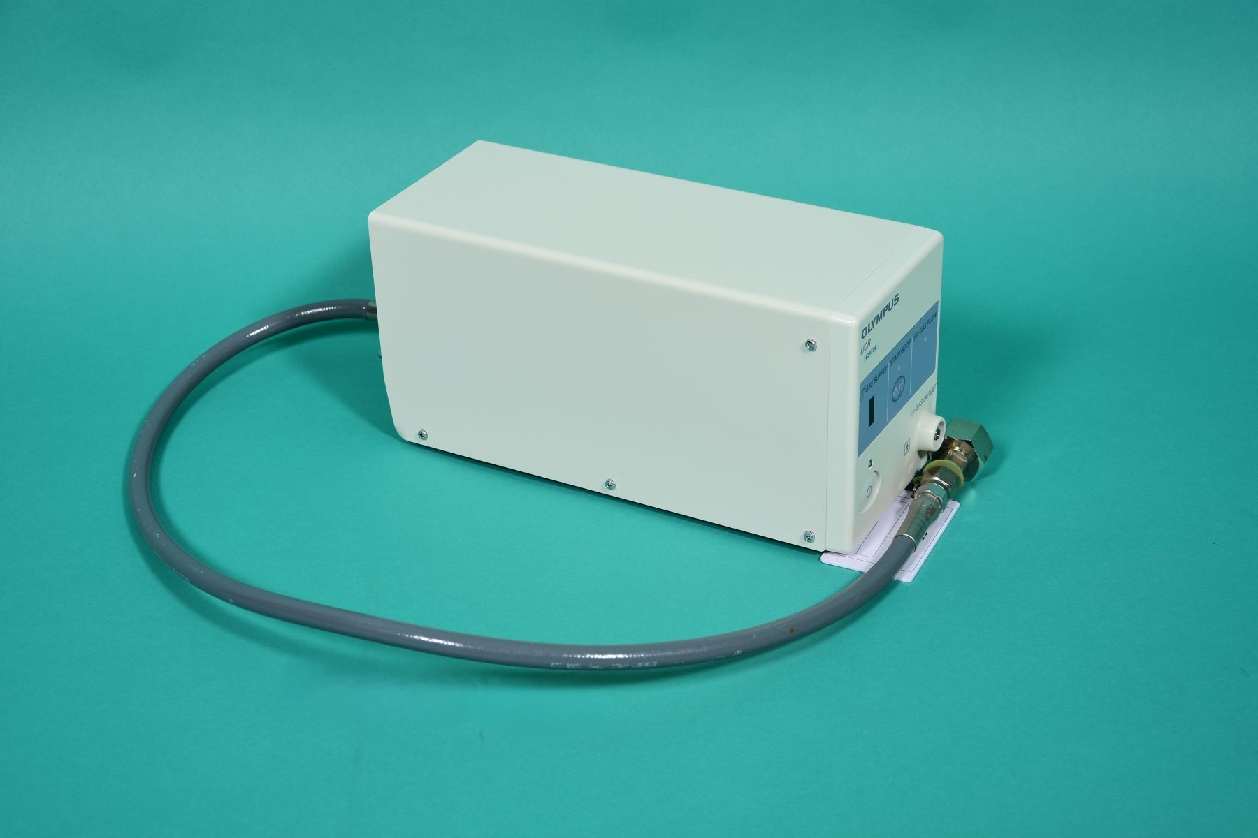 OLYMPUS UCR: CO2 Insufflator - Seitenansicht