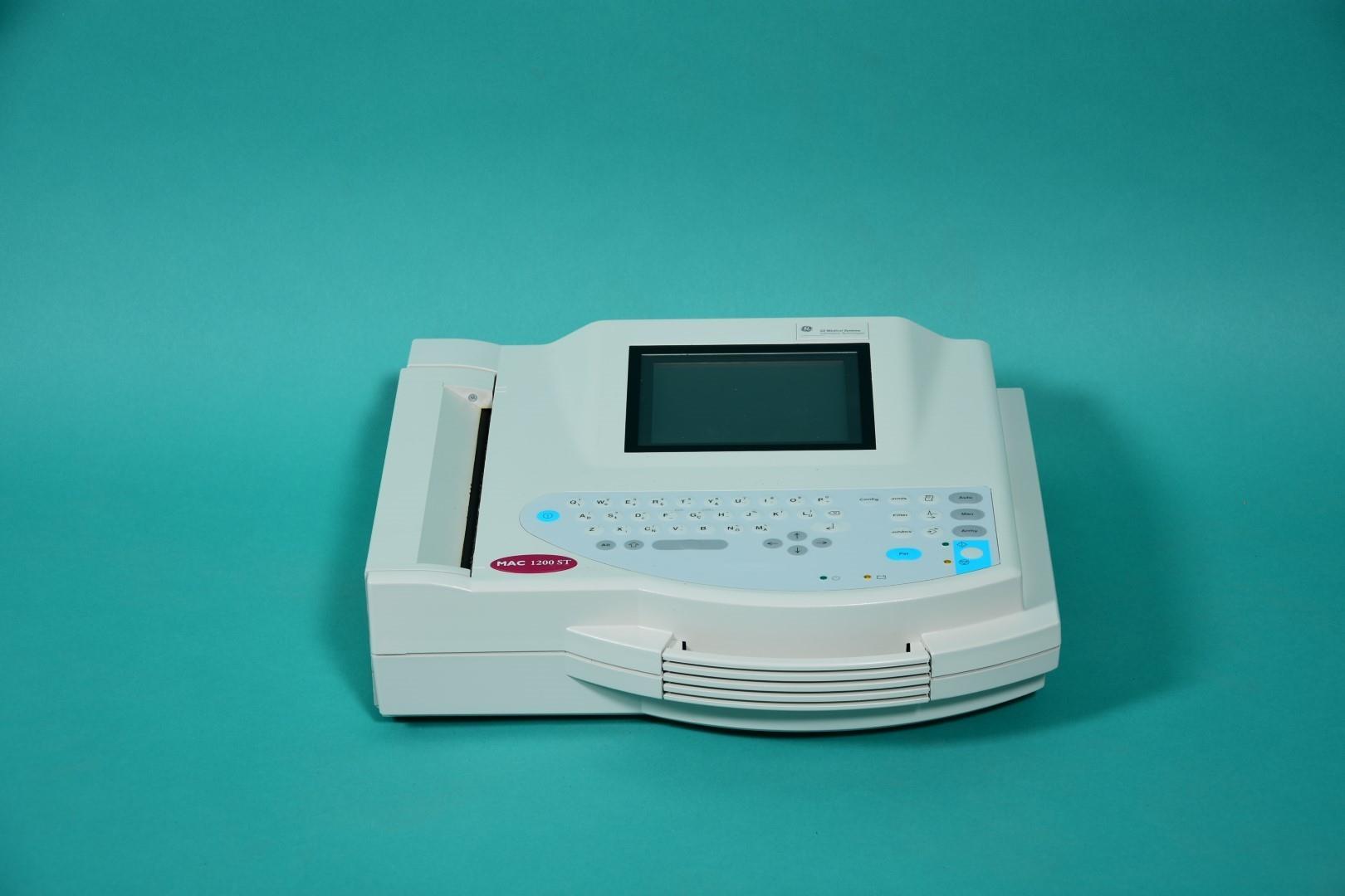 GE Marquette Mac 1200ST 6-/12-Kanal EKG GE Marquette Mac 1200ST 6-/12-Kanal EKG