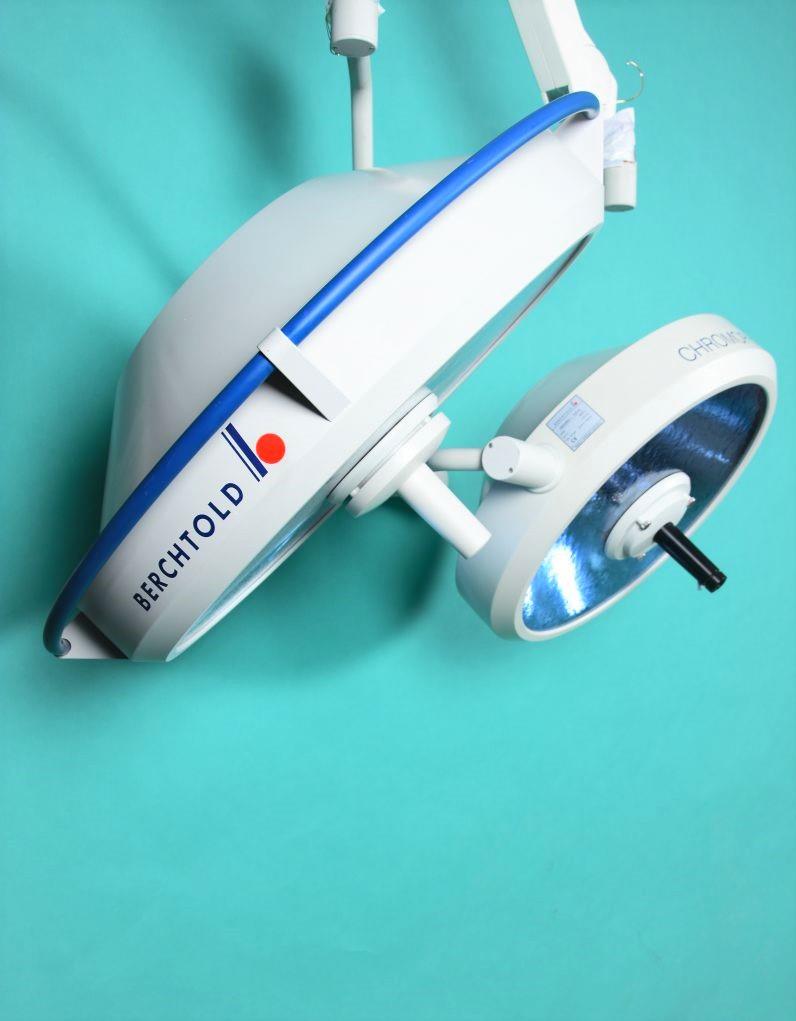 Berchtold Chromophare D650 (22.8 V 150 W) with