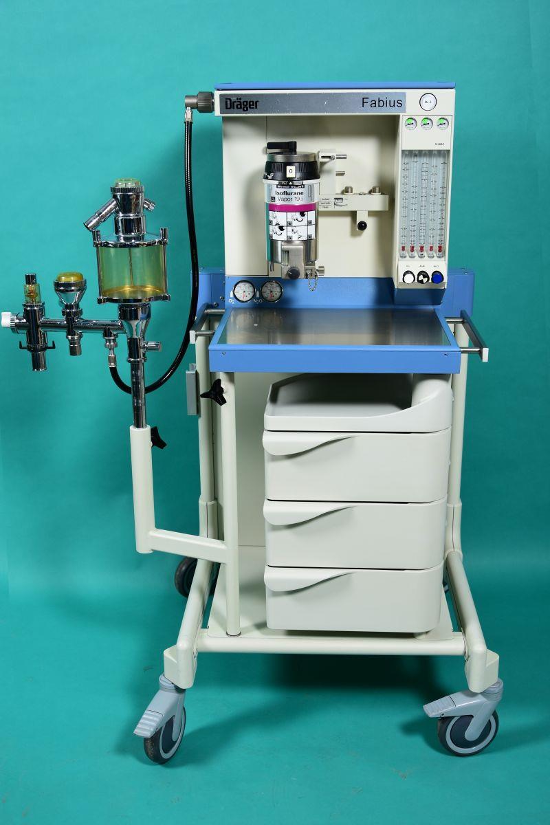DRÄGER Fabius: Fahrbares Narkosegerät mit FlowMeter