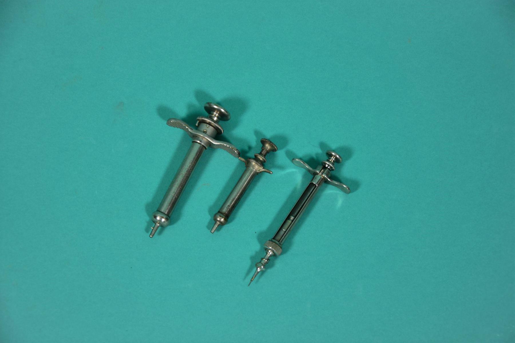 HAUPTNER tuberculin syringes antiquarian, 3 pieces. These articles