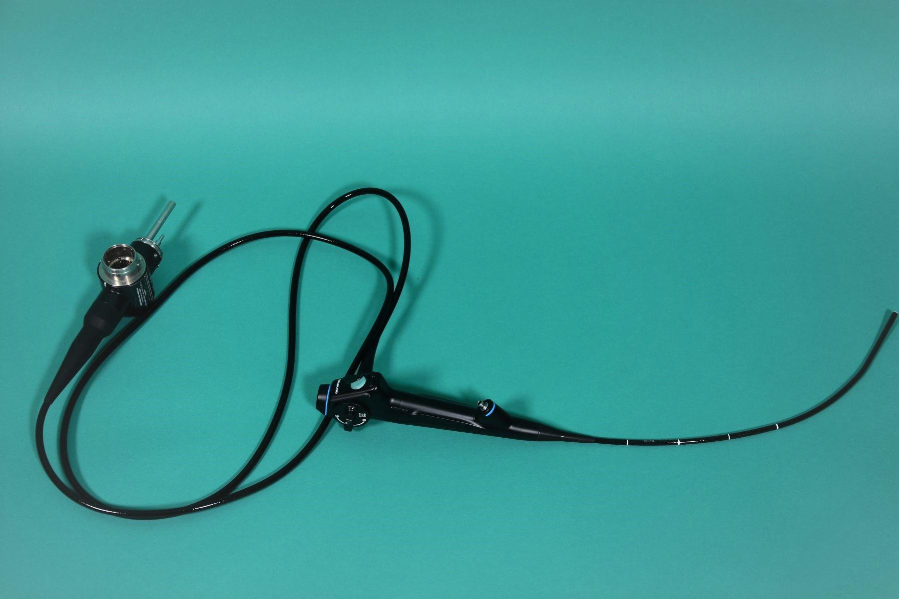 OLYMPUS CYF-240: Video cystoscope, diameter 5.3 mm, L 38 cm, diameter