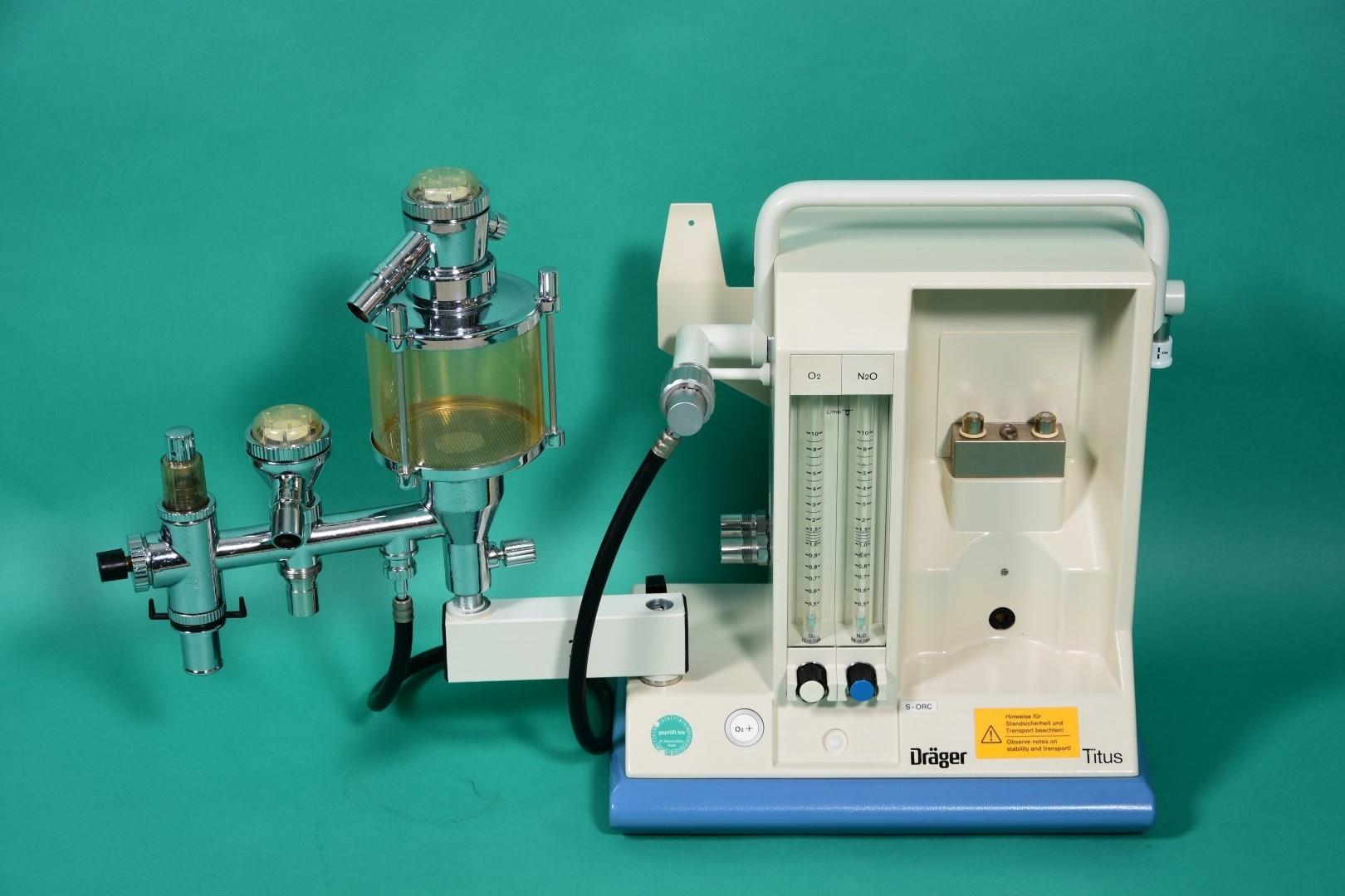 DRÄGER Titus Narkosegerät 2 Gase (O2, N2O)