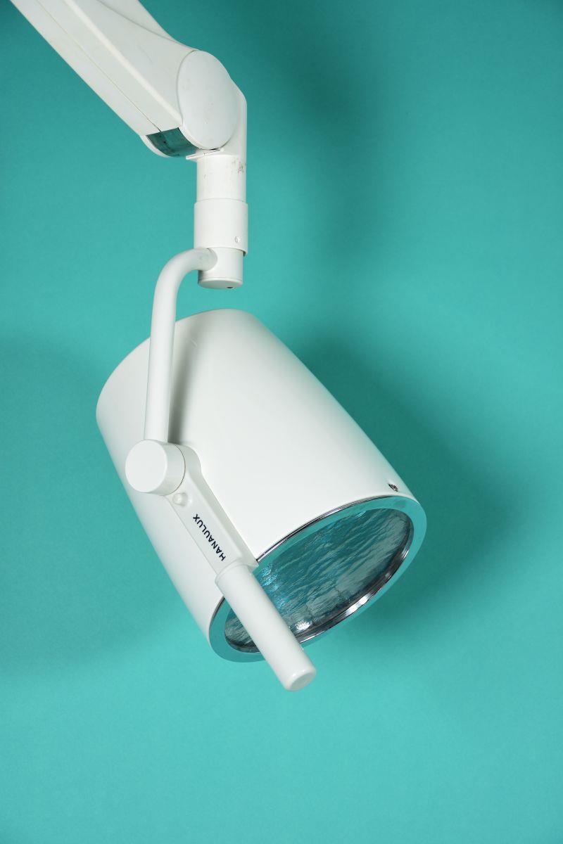 HANAULUX Universal Untersuchungs-Leuchte - Detailansicht Leuchtenkörper