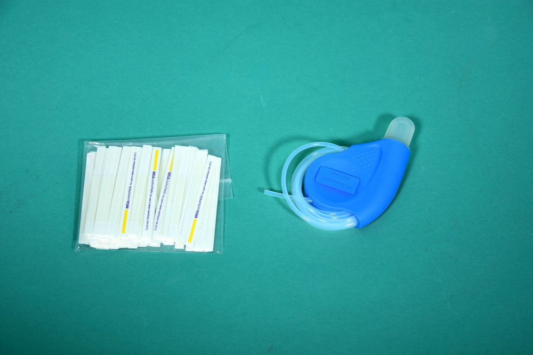 Deutsch MELAG MelaControl Helix Prüfkörperset für B-Klasse Autoklaven - Packungsinhalt